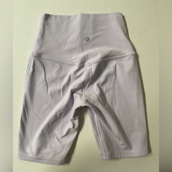 Lululemon Atlética high-rise biker shorts in light lilac Size 2 - Picture 6 of 8